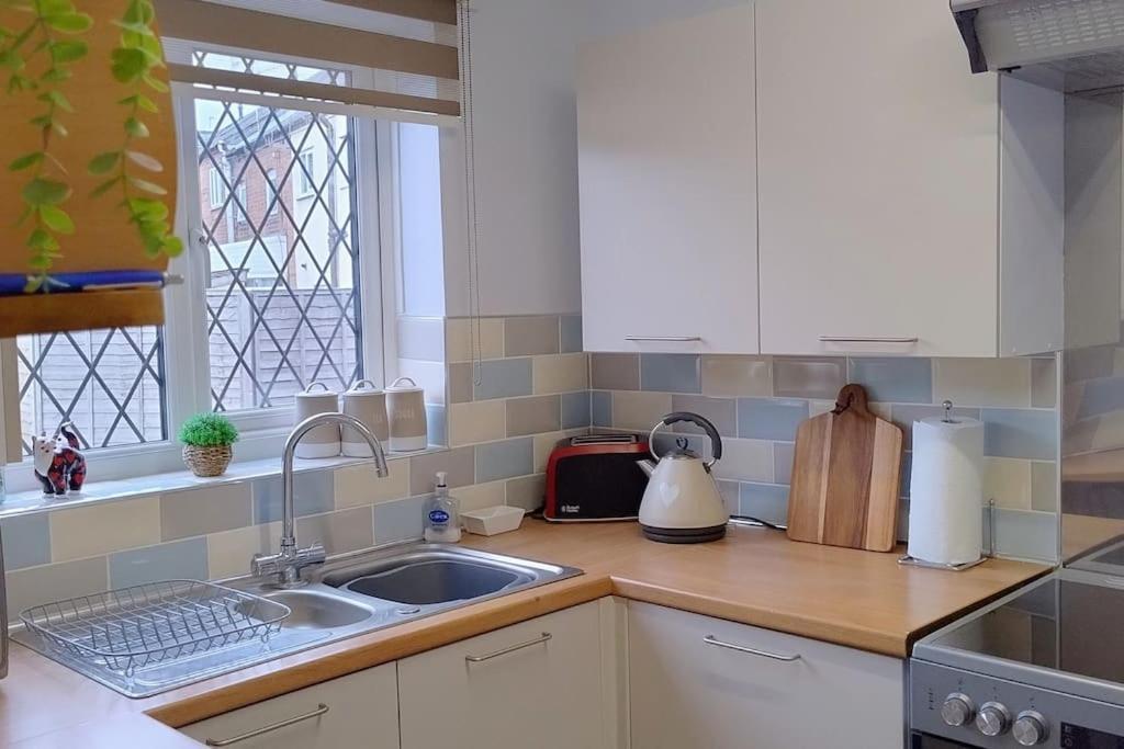 Ludlow Mews Town House With Free Parking Εξωτερικό φωτογραφία