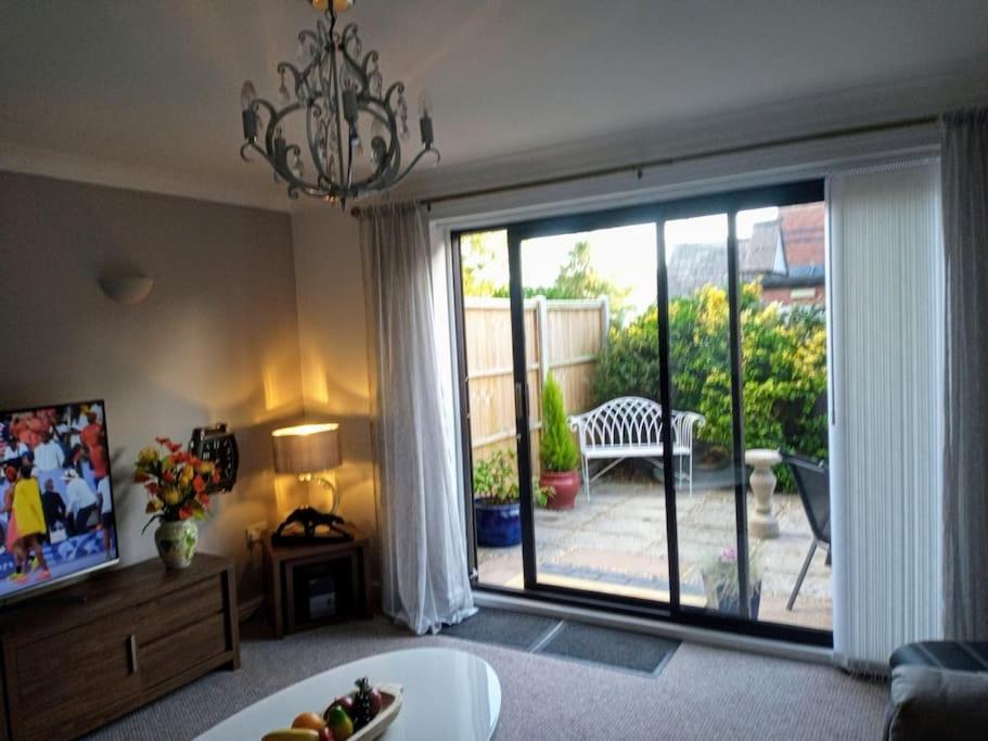 Ludlow Mews Town House With Free Parking Εξωτερικό φωτογραφία